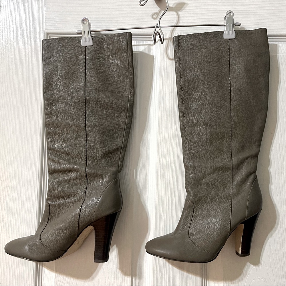 DV Dolce Vita boots Size 8.5